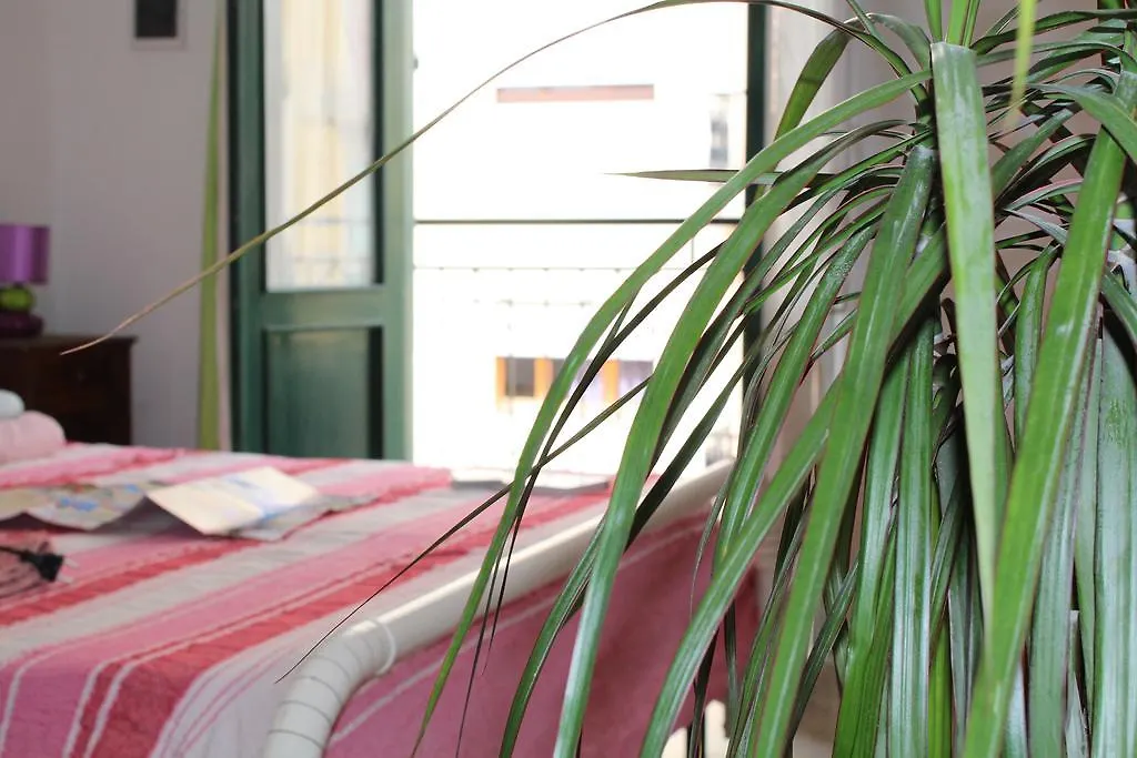 A Due Passi Dal Centro Holiday home Trapani 0*,